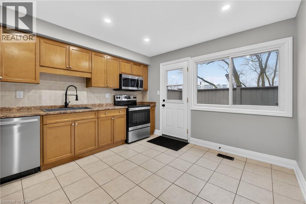 65 S Woodman Drive S, Hamilton, Ontario  L8K 4E2 - Photo 10 - 40825274