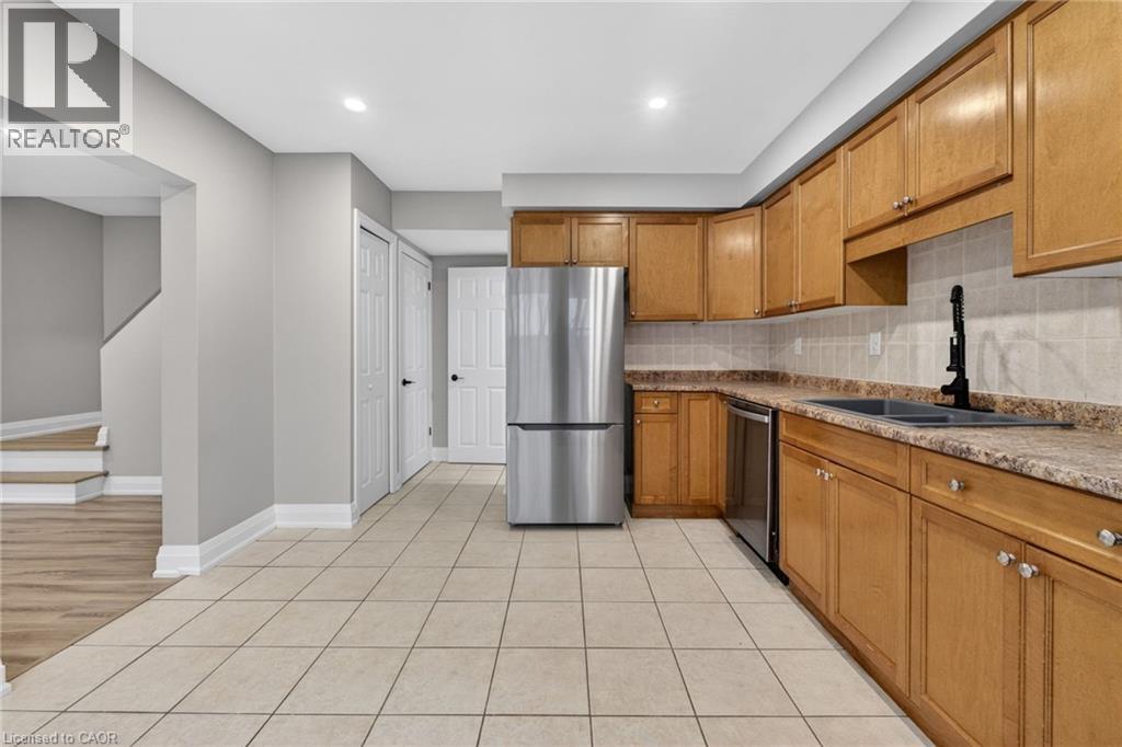 65 S Woodman Drive S, Hamilton, Ontario  L8K 4E2 - Photo 13 - 40825274