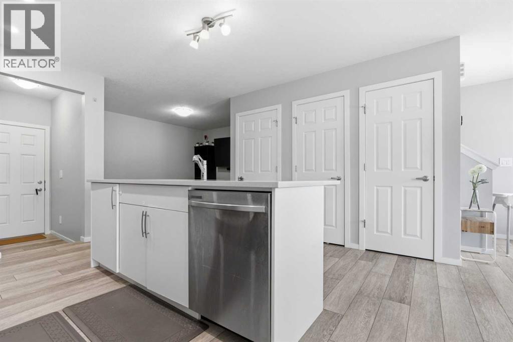 214 Windbury Lane SW, Airdrie, Alberta  T4B 5J5 - Photo 9 - A2292075