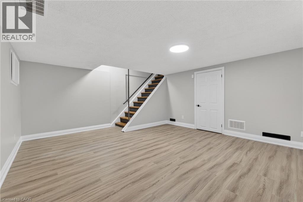 65 S Woodman Drive S, Hamilton, Ontario  L8K 4E2 - Photo 32 - 40825274