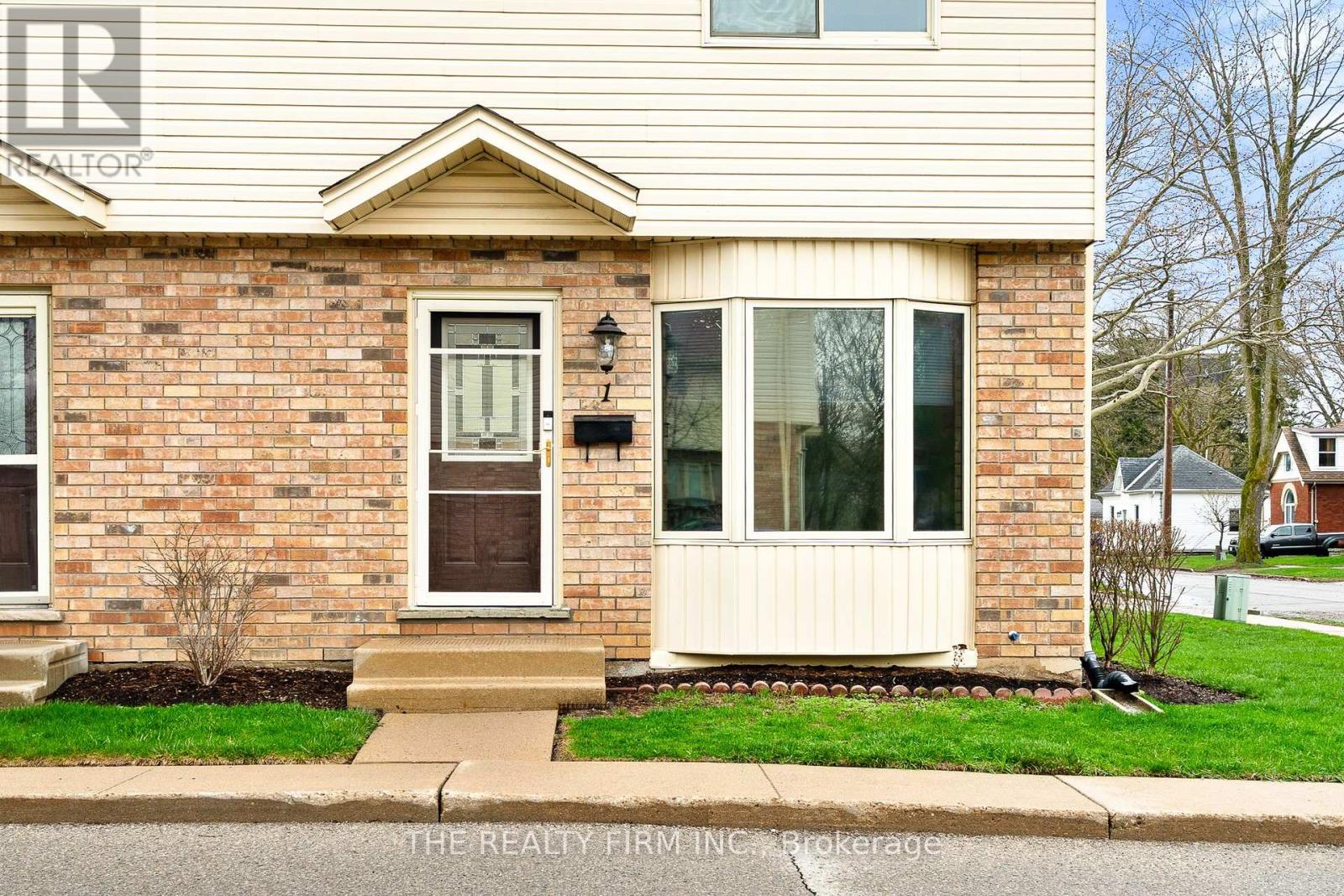 1 - 40 Burslem Street, London East, Ontario  N5W 2V7 - Photo 3 - X13063830