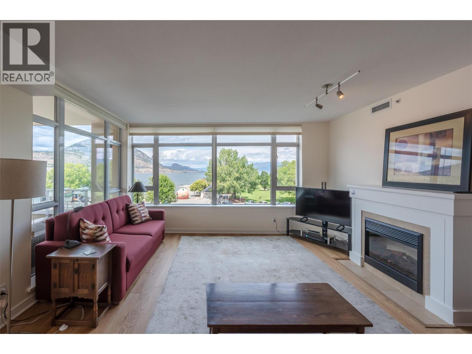 160 Lakeshore Drive W Unit# 401, Penticton, British Columbia  V2A 9C2 - Photo 4 - 10385447
