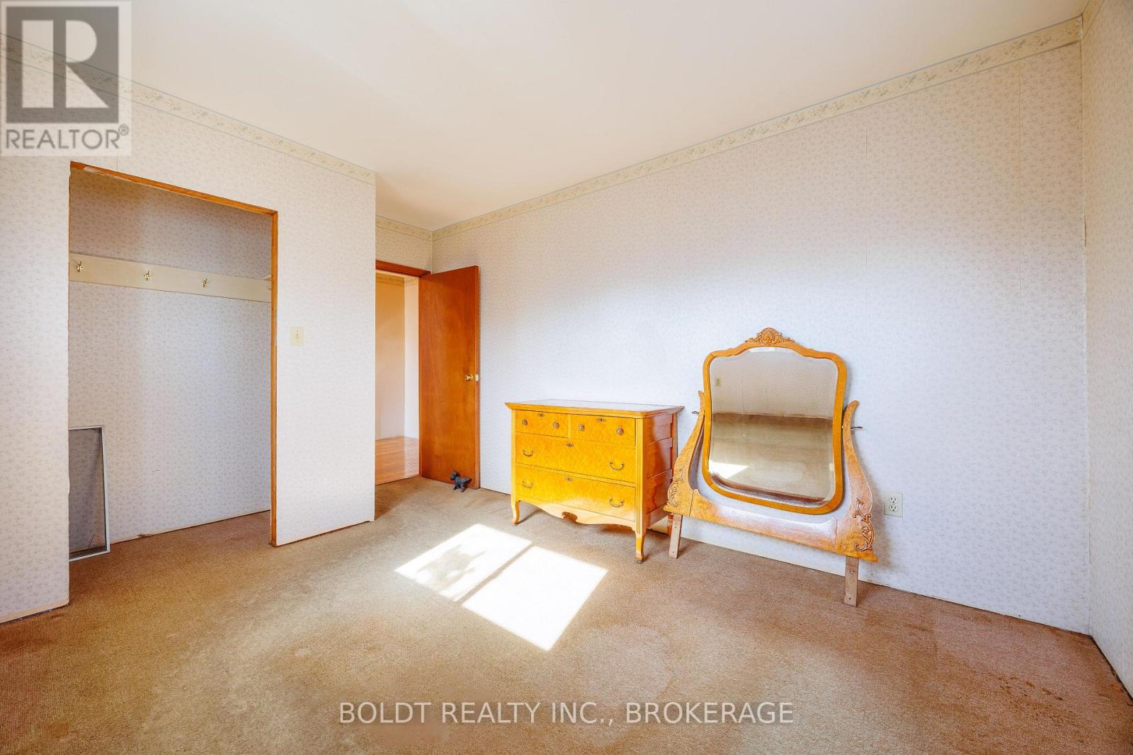 162 Dufferin Street E, St. Catharines, Ontario  L2R 2A5 - Photo 19 - X13056326