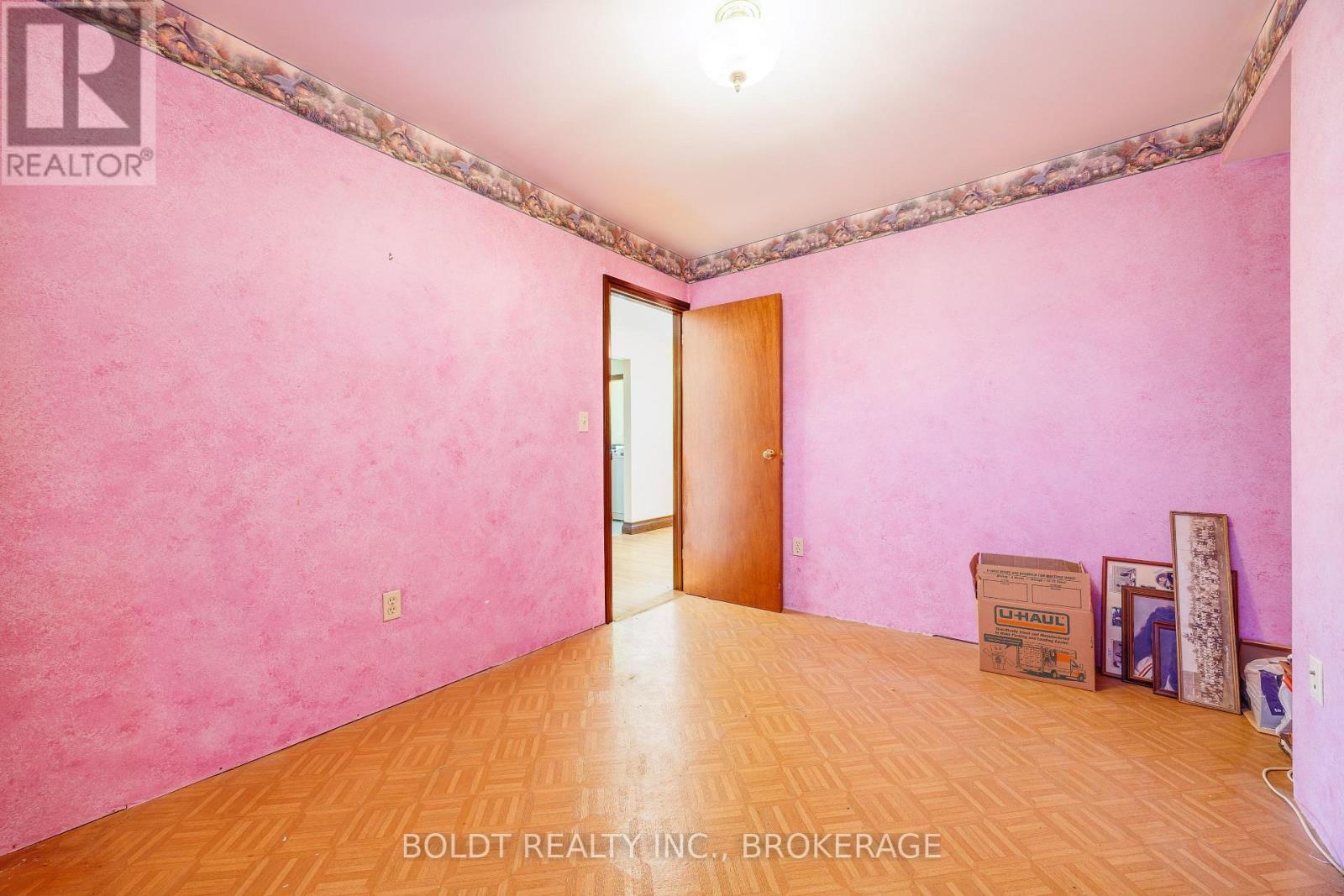 162 Dufferin Street E, St. Catharines, Ontario  L2R 2A5 - Photo 16 - X13056326