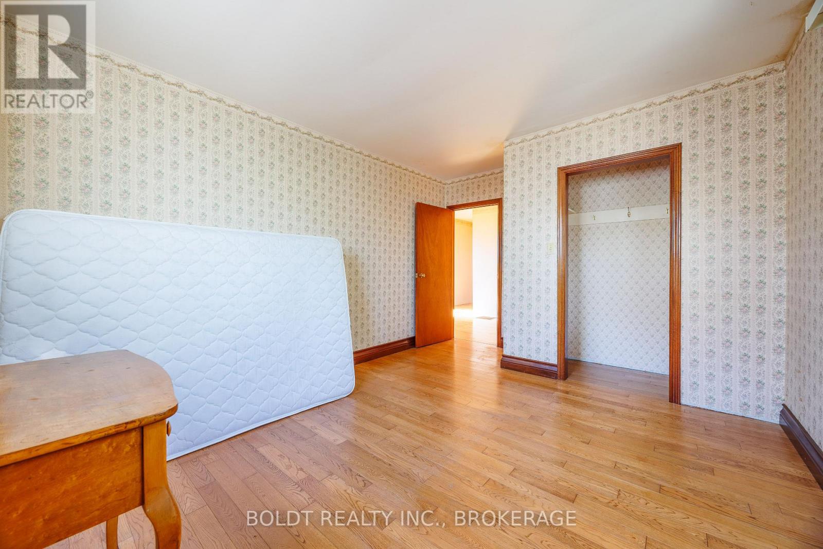 162 Dufferin Street E, St. Catharines, Ontario  L2R 2A5 - Photo 20 - X13056326