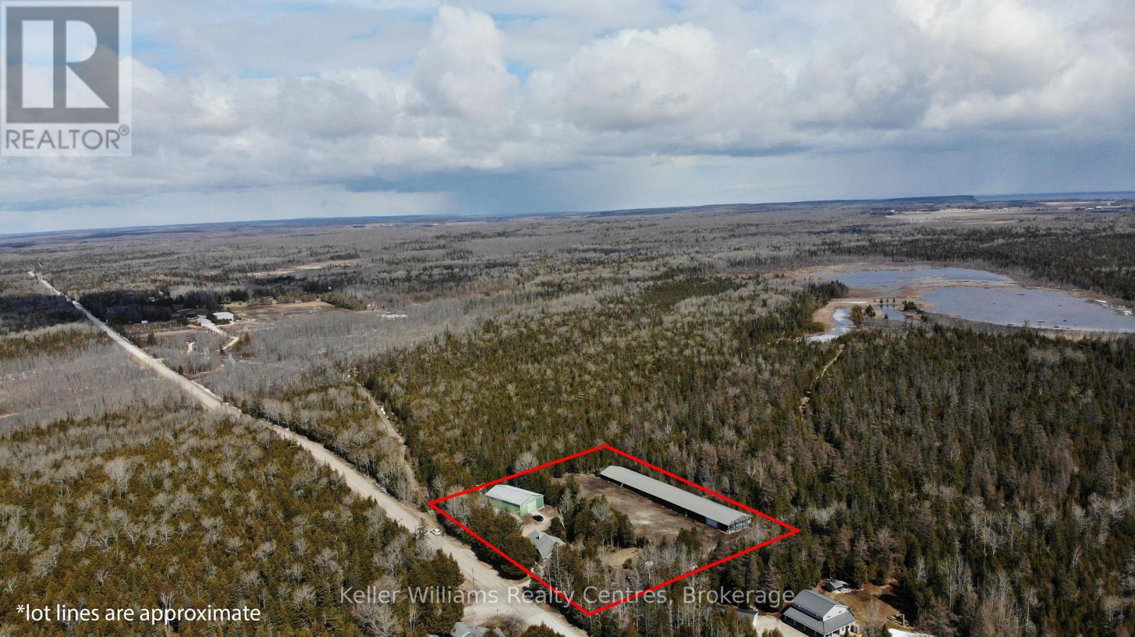 158 Stokes Bay Road, Northern Bruce Peninsula, Ontario  N0H 1W0 - Photo 2 - X12803074