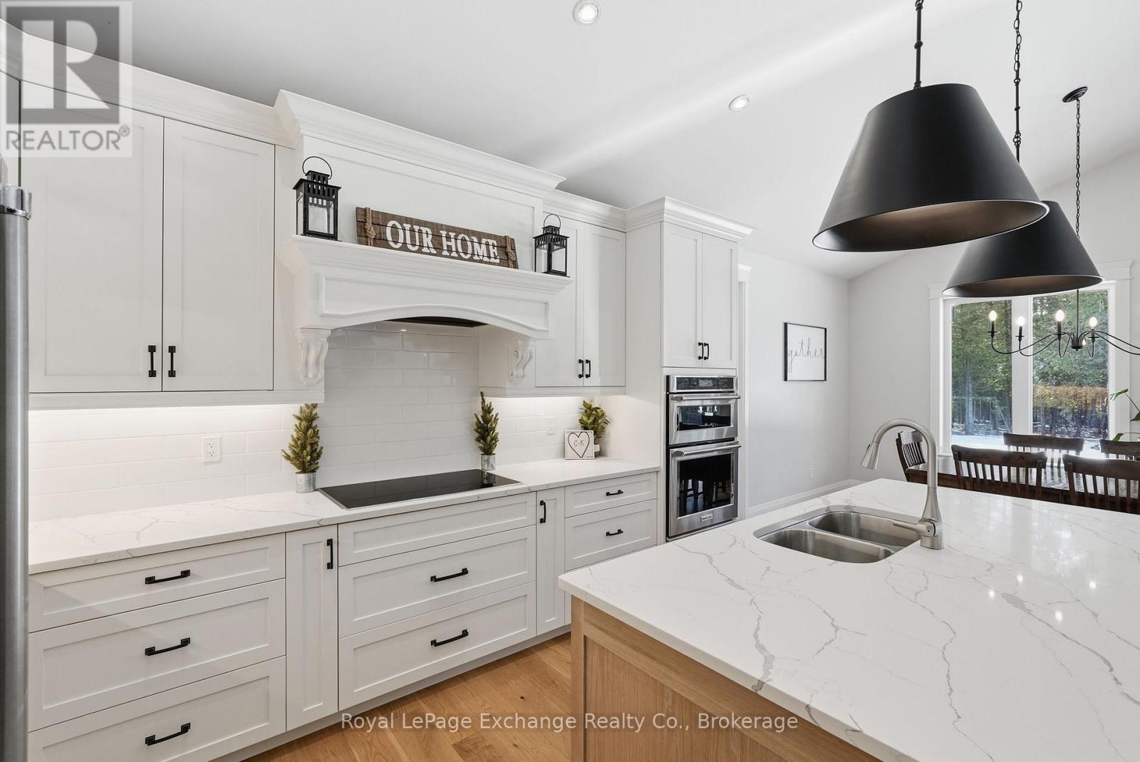 185 Louise Creek Crescent, West Grey, Ontario  N0G 1S0 - Photo 15 - X12874308