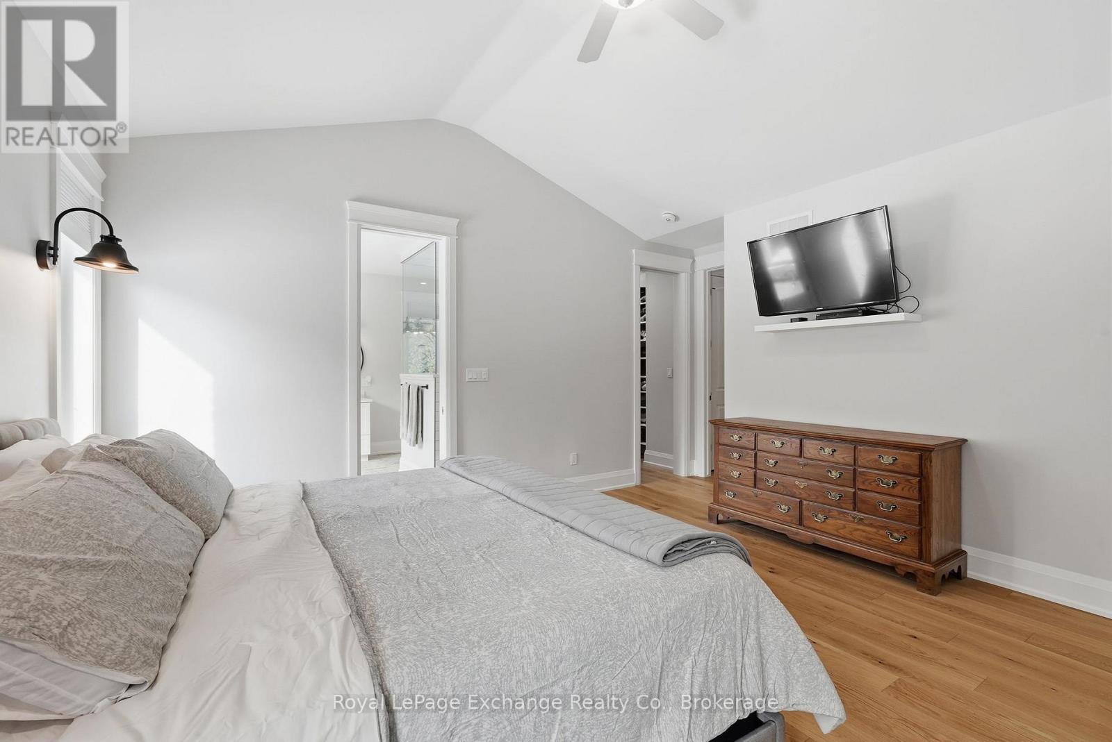 185 Louise Creek Crescent, West Grey, Ontario  N0G 1S0 - Photo 26 - X12874308