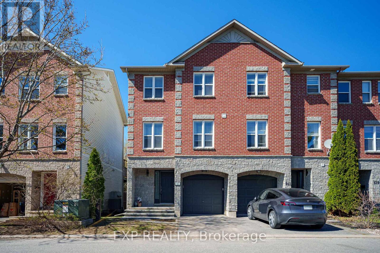 143 ARCOLA PRIVATE, Ottawa, Ontario
