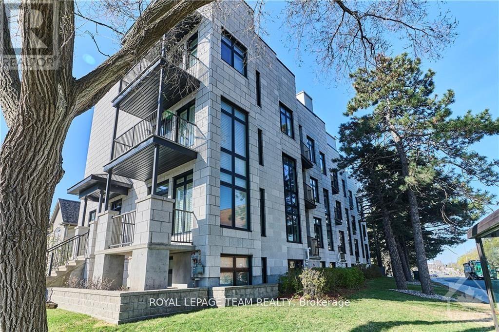 10 - 800 MELWOOD AVENUE, Ottawa, Ontario