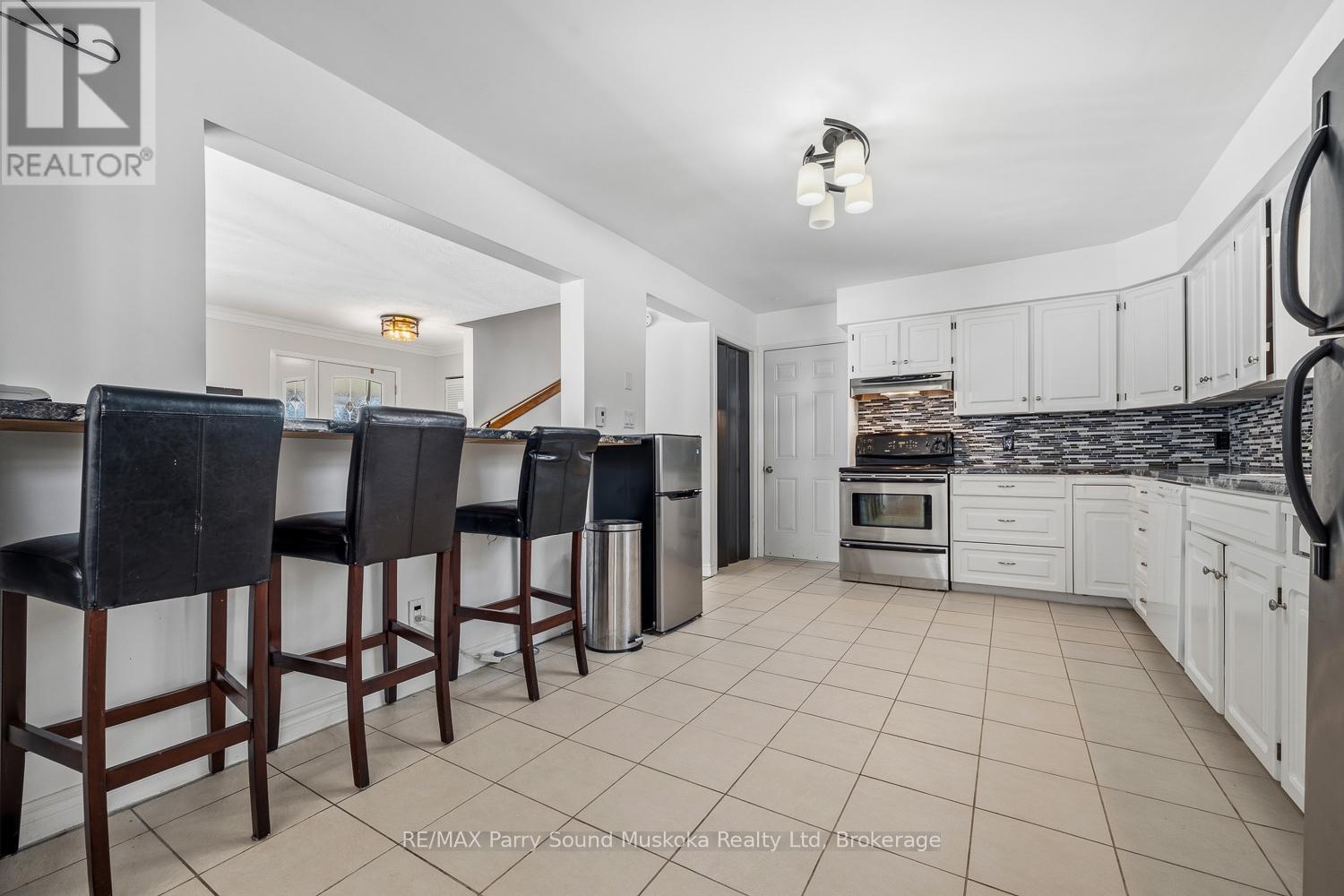 55 A Cascade Street E, Parry Sound, Ontario  P2A 1K3 - Photo 14 - X12843260