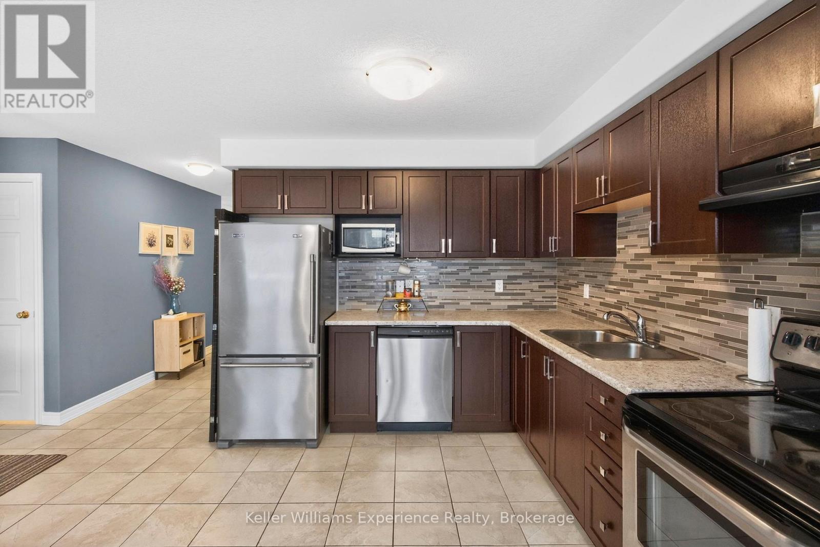 995 Cook Drive, Midland, Ontario  L4R 0E4 - Photo 6 - S12826758
