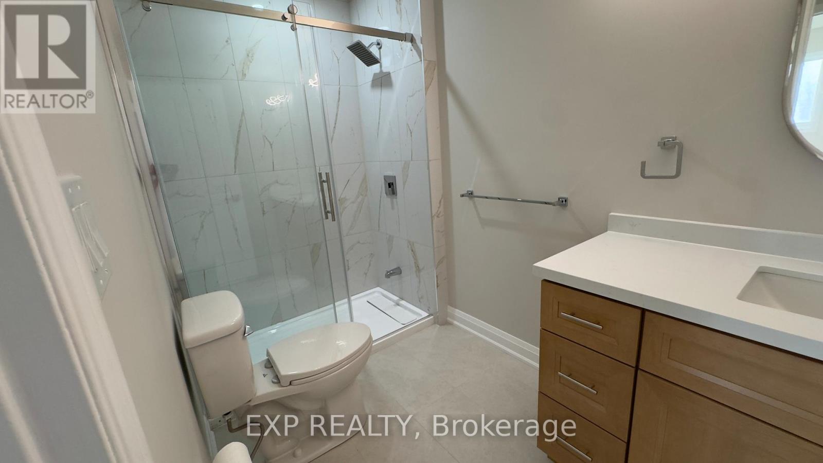 Upper - 41 Woodland Drive, Welland, Ontario  L3C 7C9 - Photo 11 - X13063624