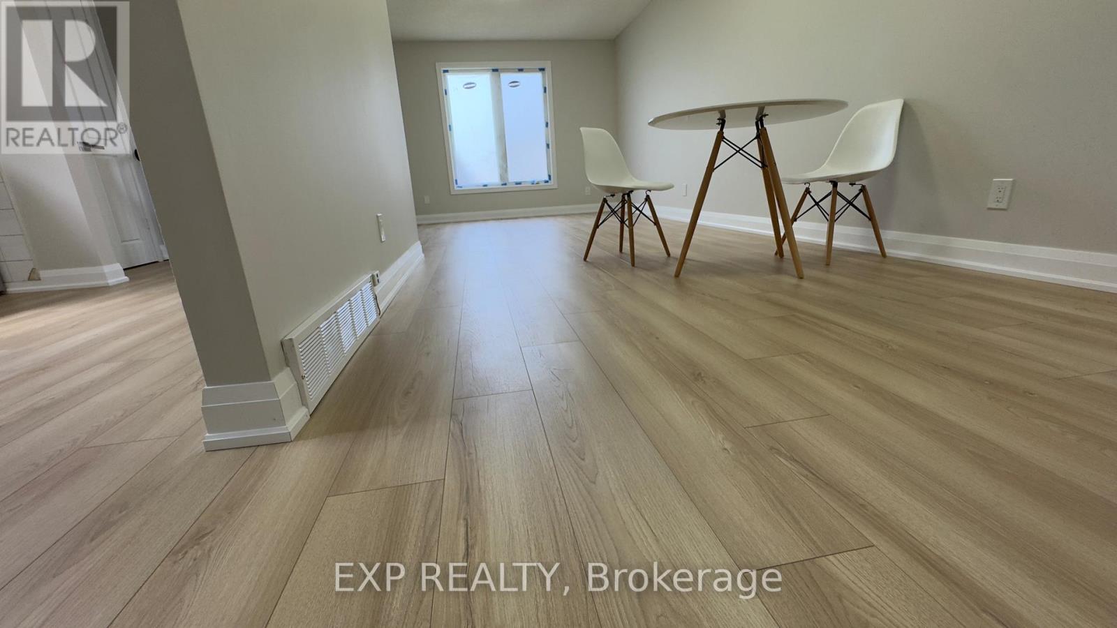 Upper - 41 Woodland Drive, Welland, Ontario  L3C 7C9 - Photo 12 - X13063624