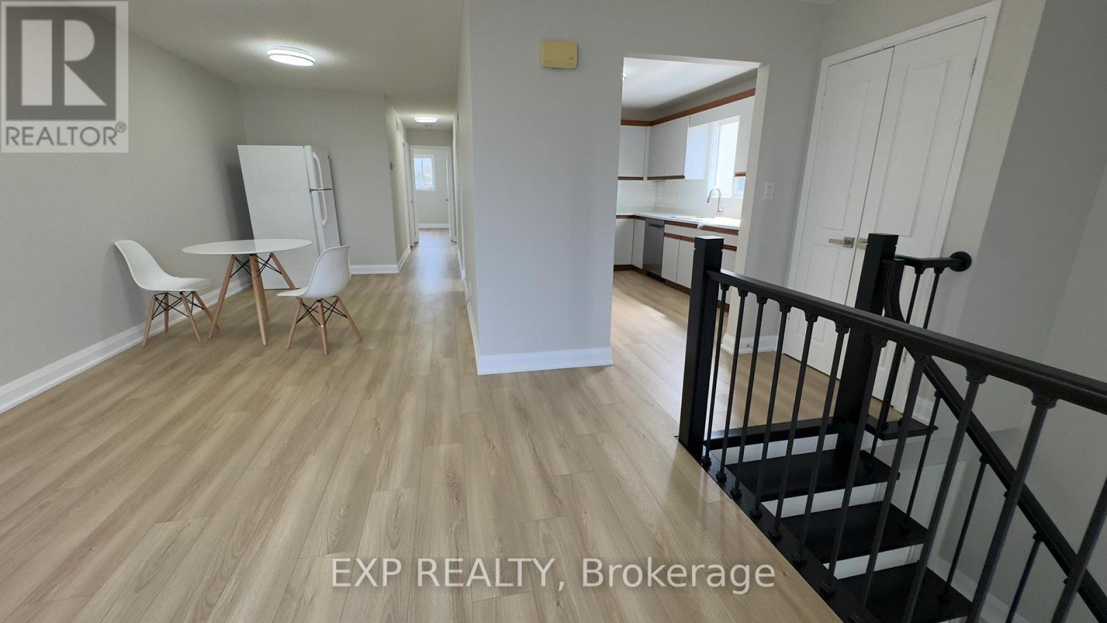 Upper - 41 Woodland Drive, Welland, Ontario  L3C 7C9 - Photo 6 - X13063624