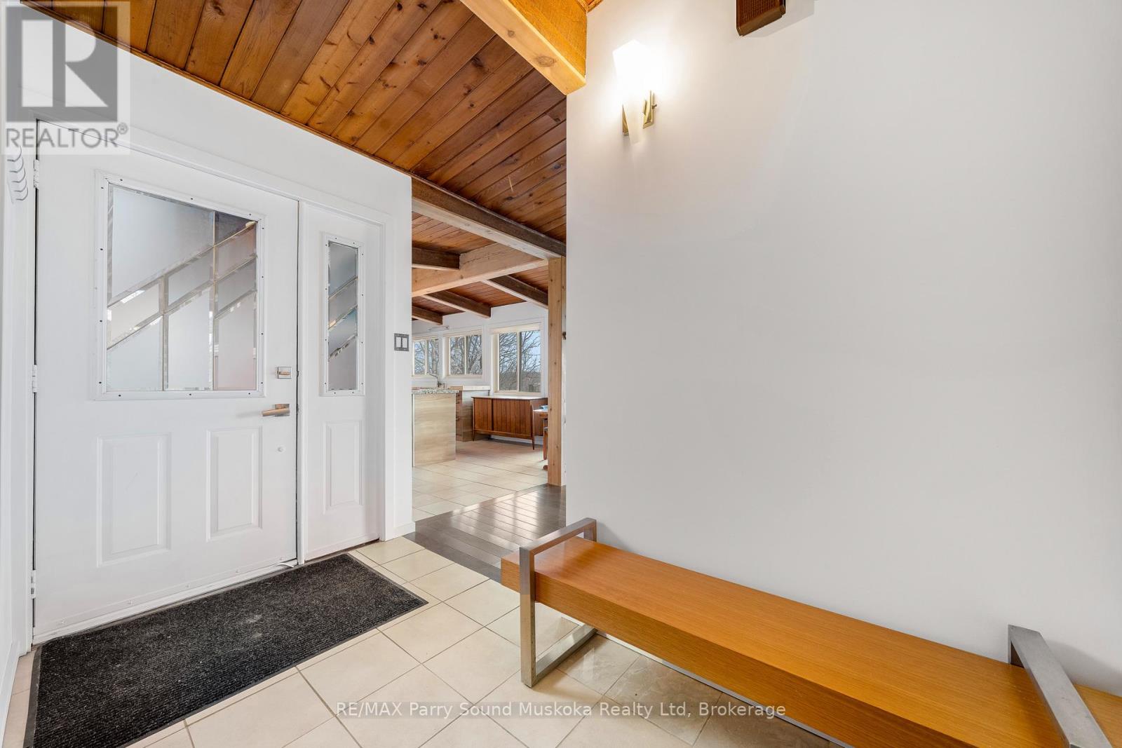 8 Sunset Avenue, Parry Sound, Ontario  P2A 1A5 - Photo 3 - X12982176