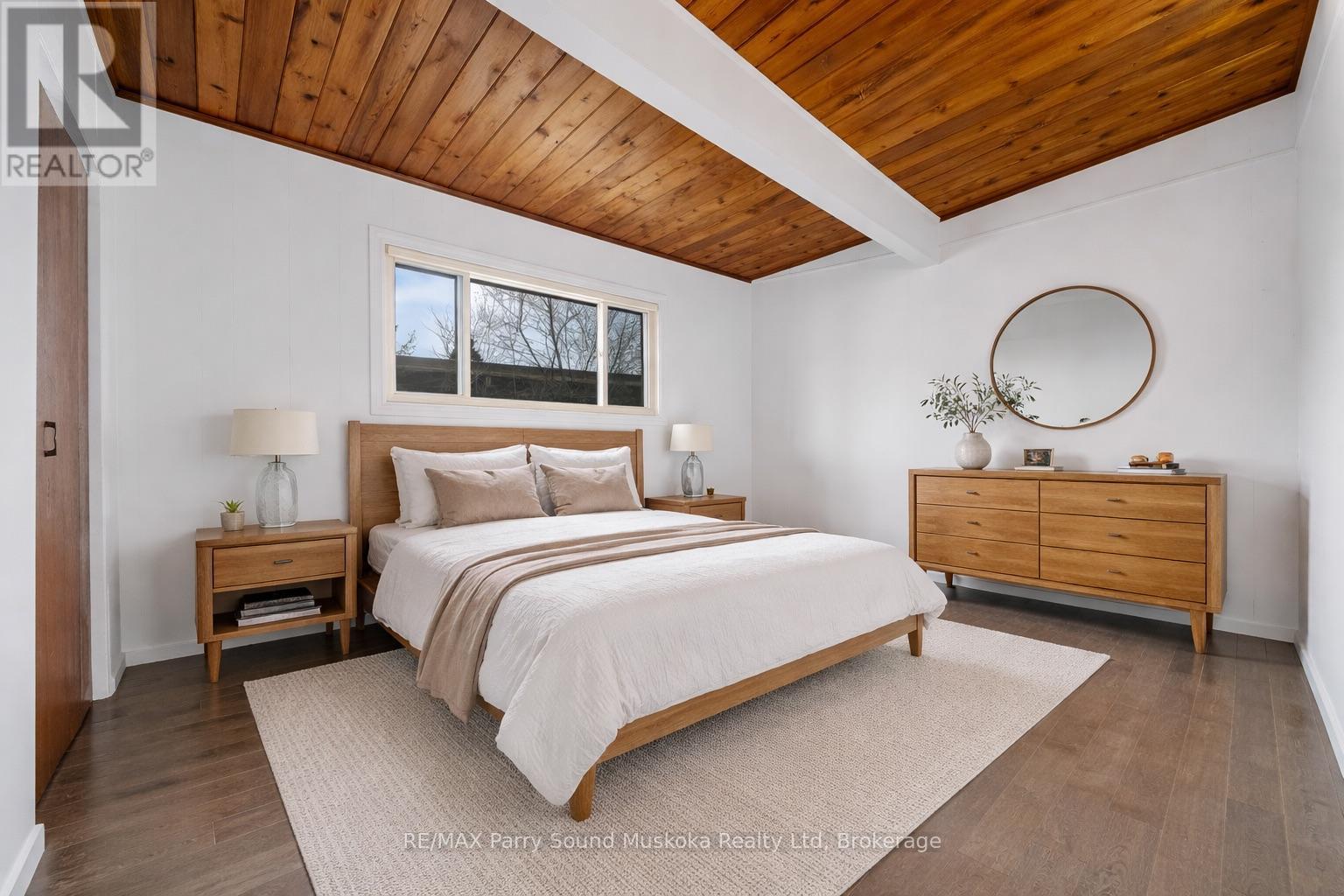 8 Sunset Avenue, Parry Sound, Ontario  P2A 1A5 - Photo 22 - X12982176
