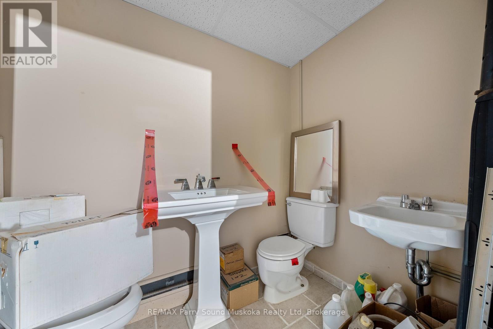 8 Sunset Avenue, Parry Sound, Ontario  P2A 1A5 - Photo 31 - X12982176
