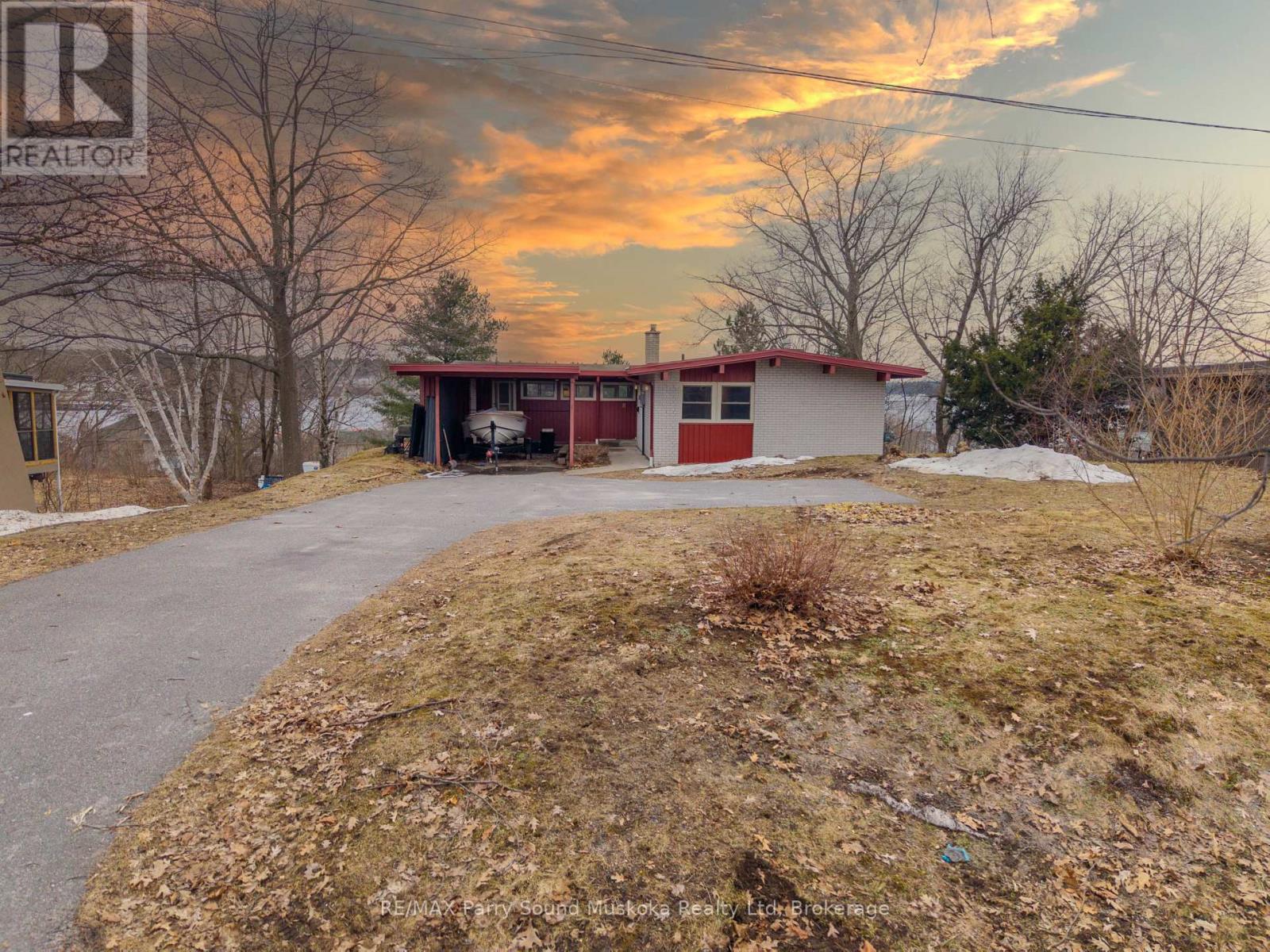 8 Sunset Avenue, Parry Sound, Ontario  P2A 1A5 - Photo 42 - X12982176