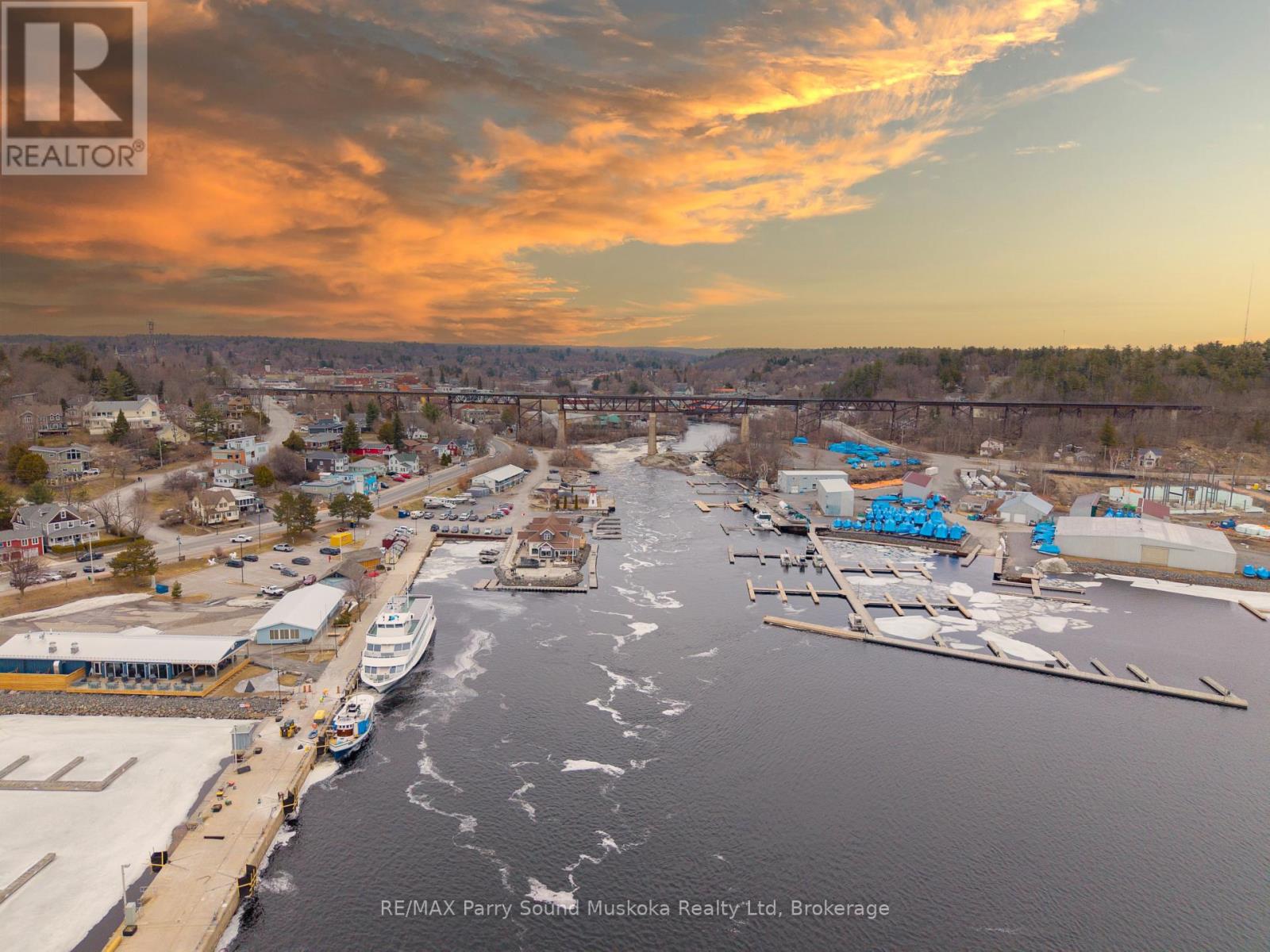 8 Sunset Avenue, Parry Sound, Ontario  P2A 1A5 - Photo 36 - X12982176
