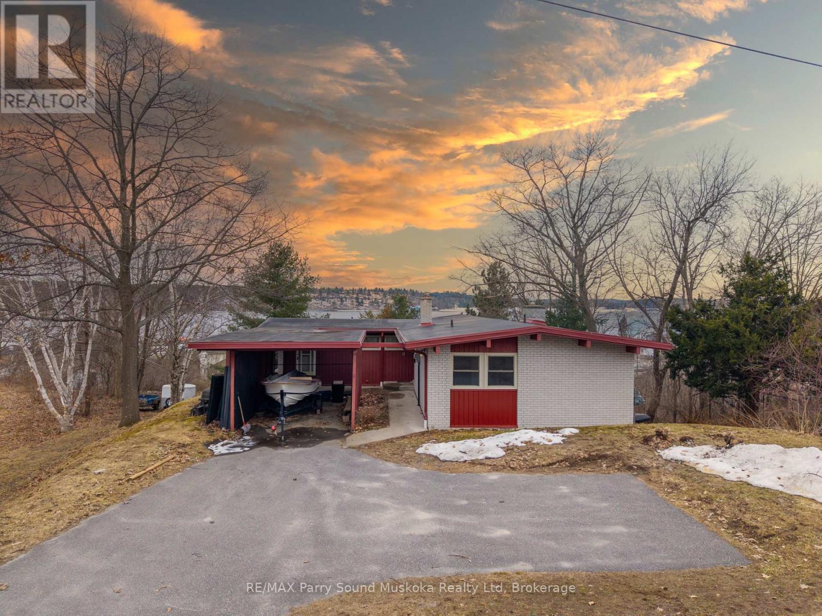 8 Sunset Avenue, Parry Sound, Ontario  P2A 1A5 - Photo 44 - X12982176