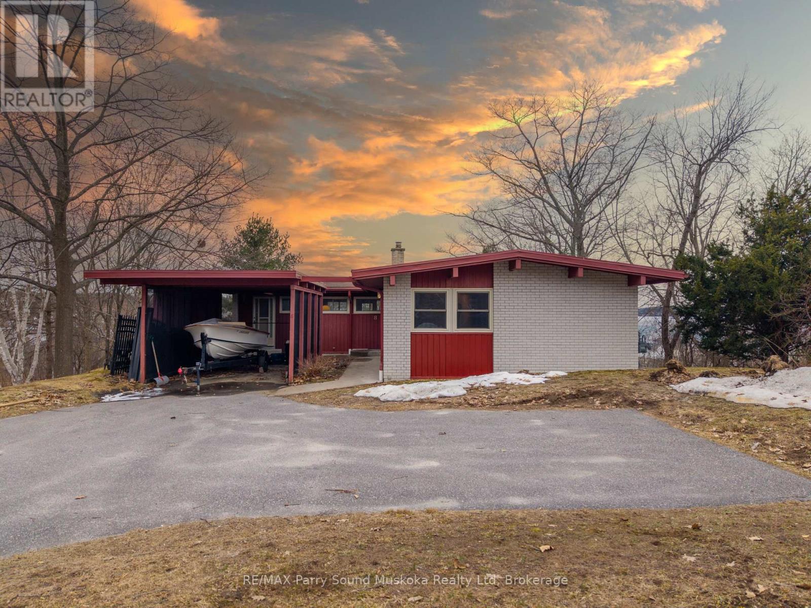 8 Sunset Avenue, Parry Sound, Ontario  P2A 1A5 - Photo 46 - X12982176
