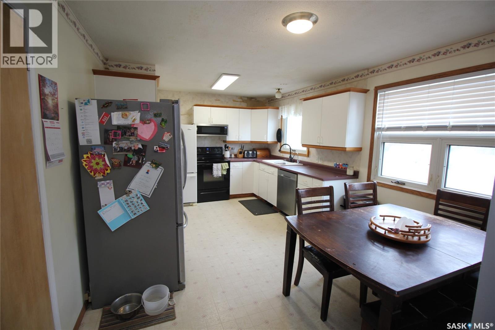 800 Robison Street, Indian Head, Saskatchewan  S0G 2K0 - Photo 6 - SK031877