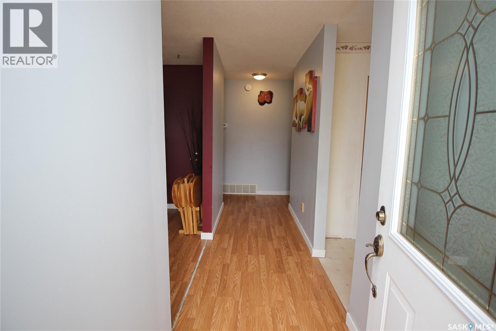 800 Robison Street, Indian Head, Saskatchewan  S0G 2K0 - Photo 2 - SK031877