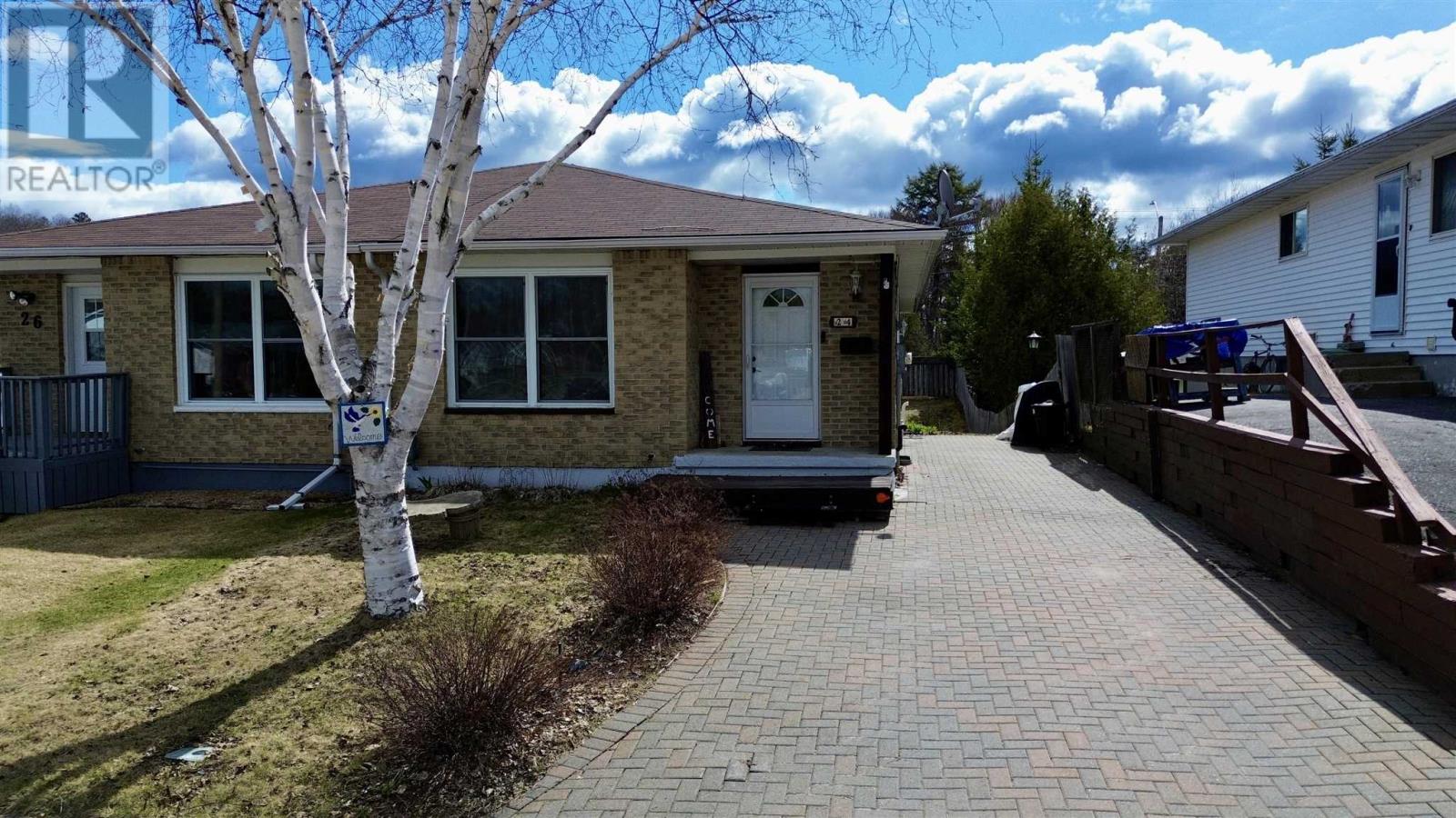 24 Mcquarrie Pl, Elliot Lake, Ontario  P5A 3C1 - Photo 1 - SM260630