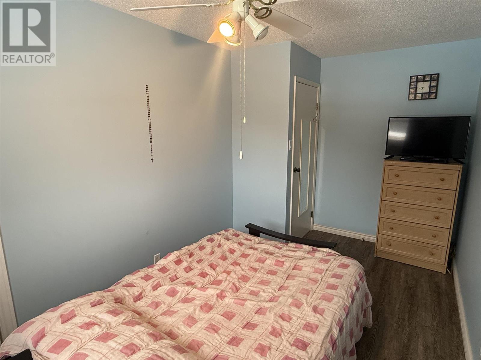 24 Mcquarrie Pl, Elliot Lake, Ontario  P5A 3C1 - Photo 27 - SM260630