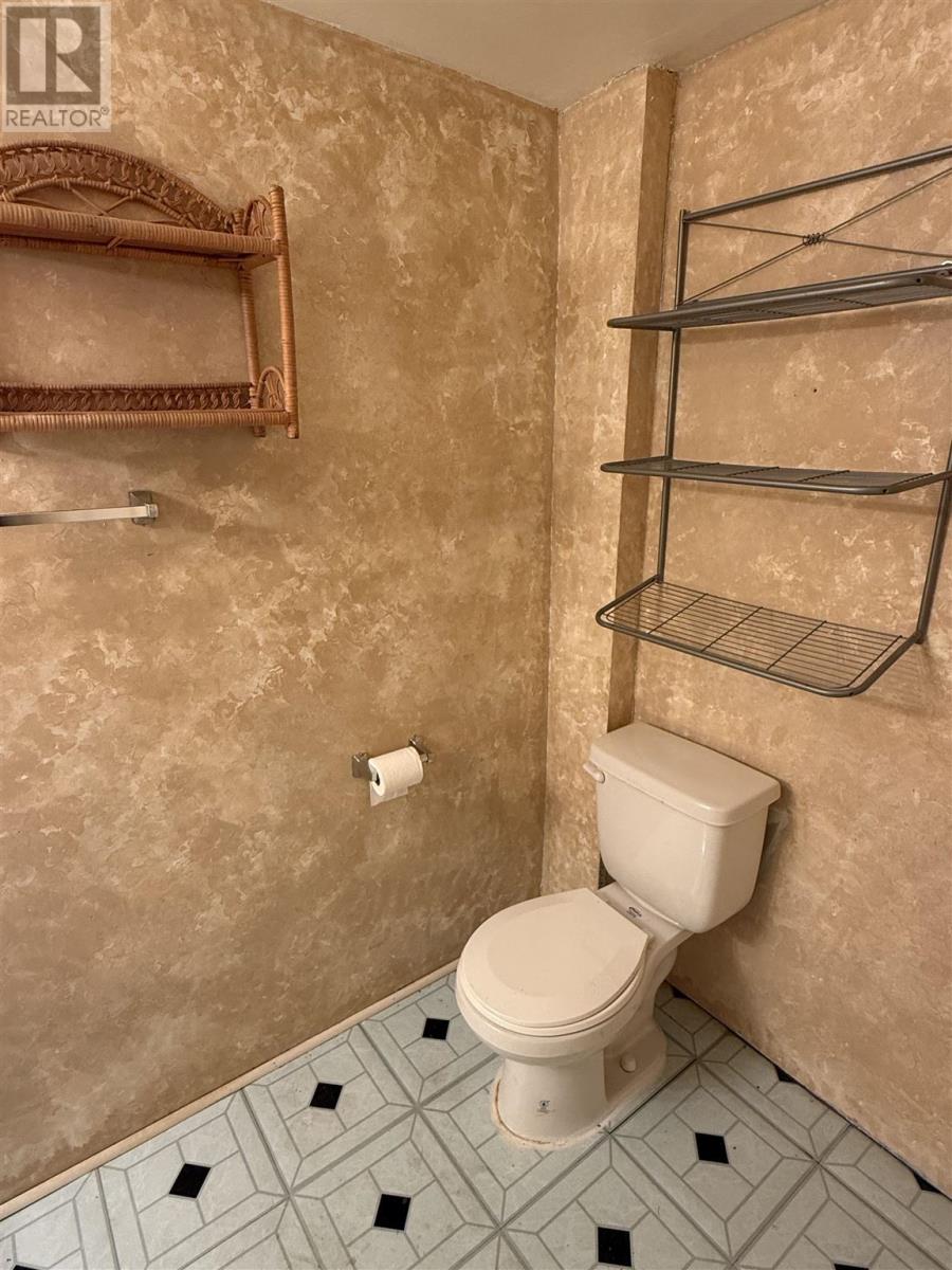 24 Mcquarrie Pl, Elliot Lake, Ontario  P5A 3C1 - Photo 39 - SM260630