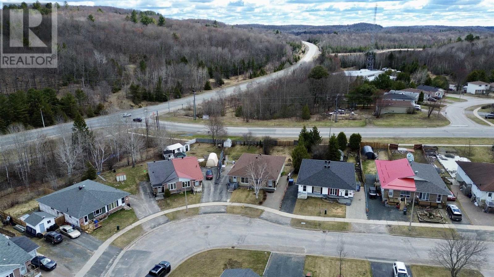 24 Mcquarrie Pl, Elliot Lake, Ontario  P5A 3C1 - Photo 45 - SM260630