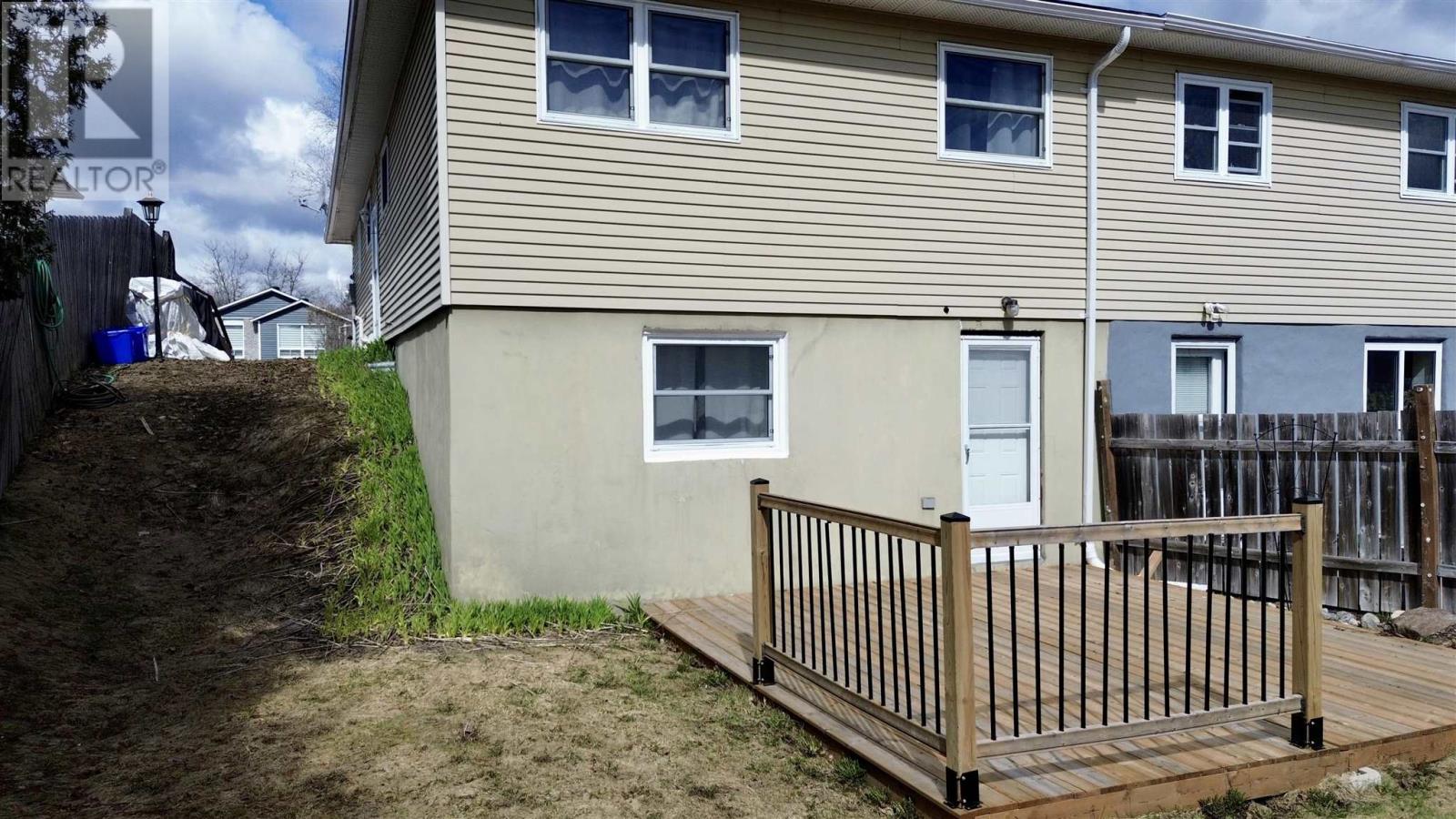 24 Mcquarrie Pl, Elliot Lake, Ontario  P5A 3C1 - Photo 7 - SM260630