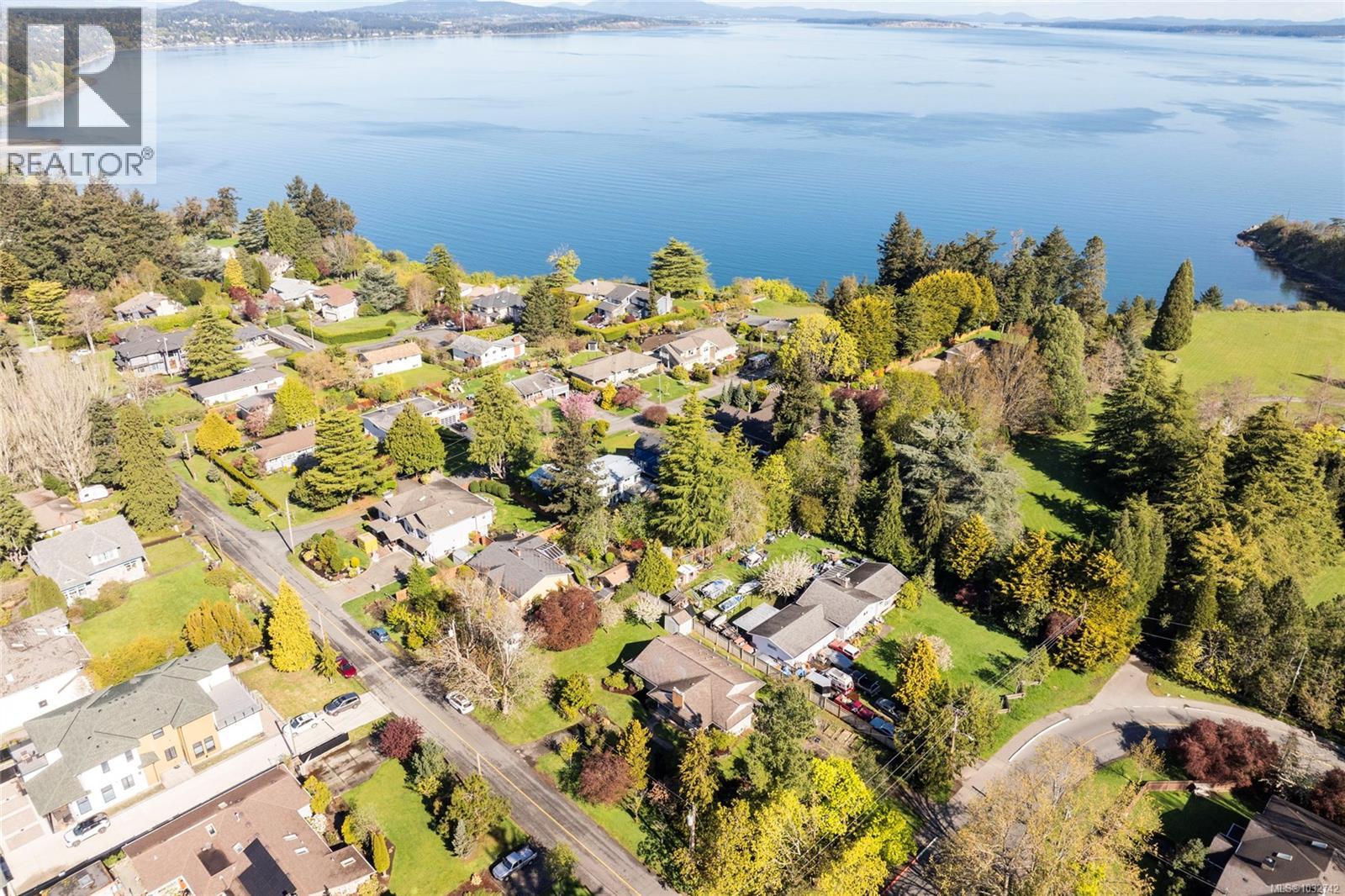 1794 Barrie Rd, Saanich, British Columbia  V8N 2W7 - Photo 53 - 1032742