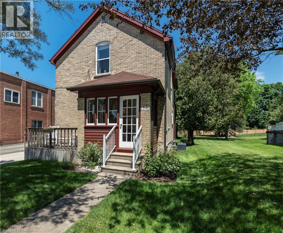 422 LAMBTON Street W, Durham, Ontario