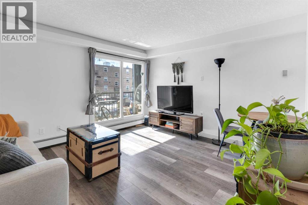 204, 931 2 Avenue NW, Calgary, Alberta  T2N 0E6 - Photo 1 - A2299297