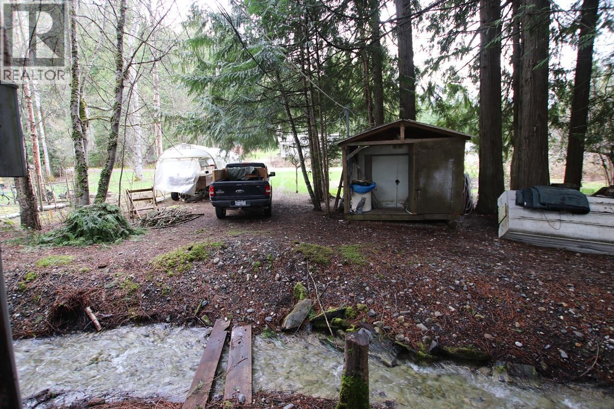 432 Bayles Road, Nakusp, British Columbia  V0G 1R1 - Photo 21 - 10385445