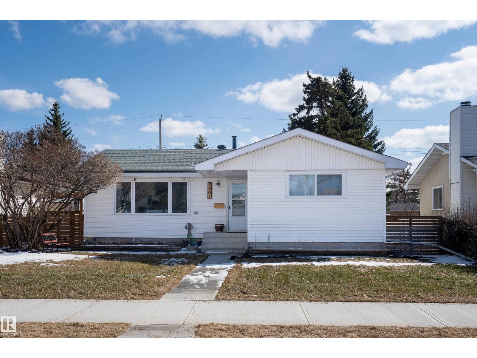 7807 132 Av Nw, Edmonton, Alberta  T5C 2B2 - Photo 2 - E4484893