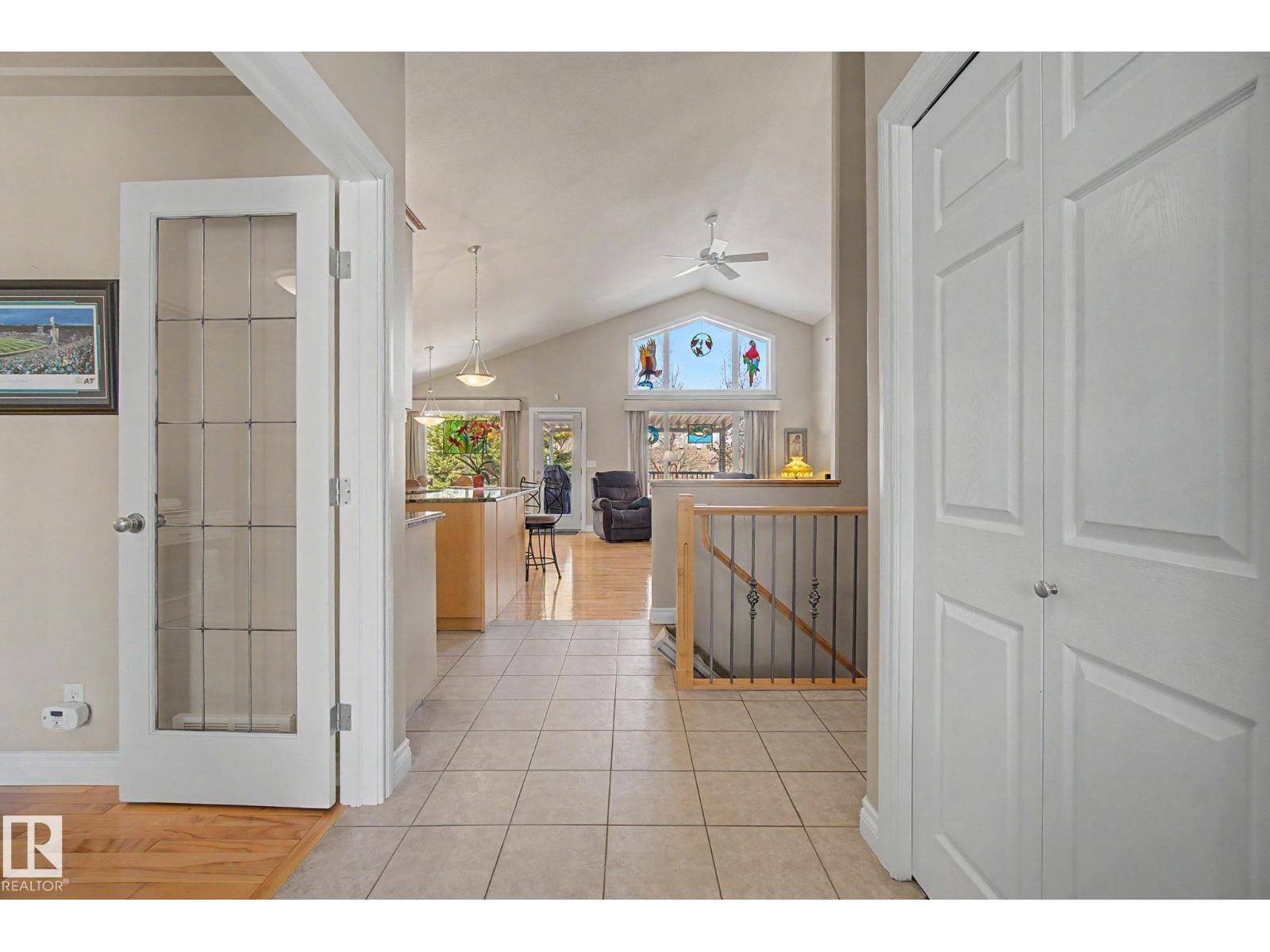 28 Charlton Wy, Sherwood Park, Alberta  T8H 2C7 - Photo 6 - E4484901