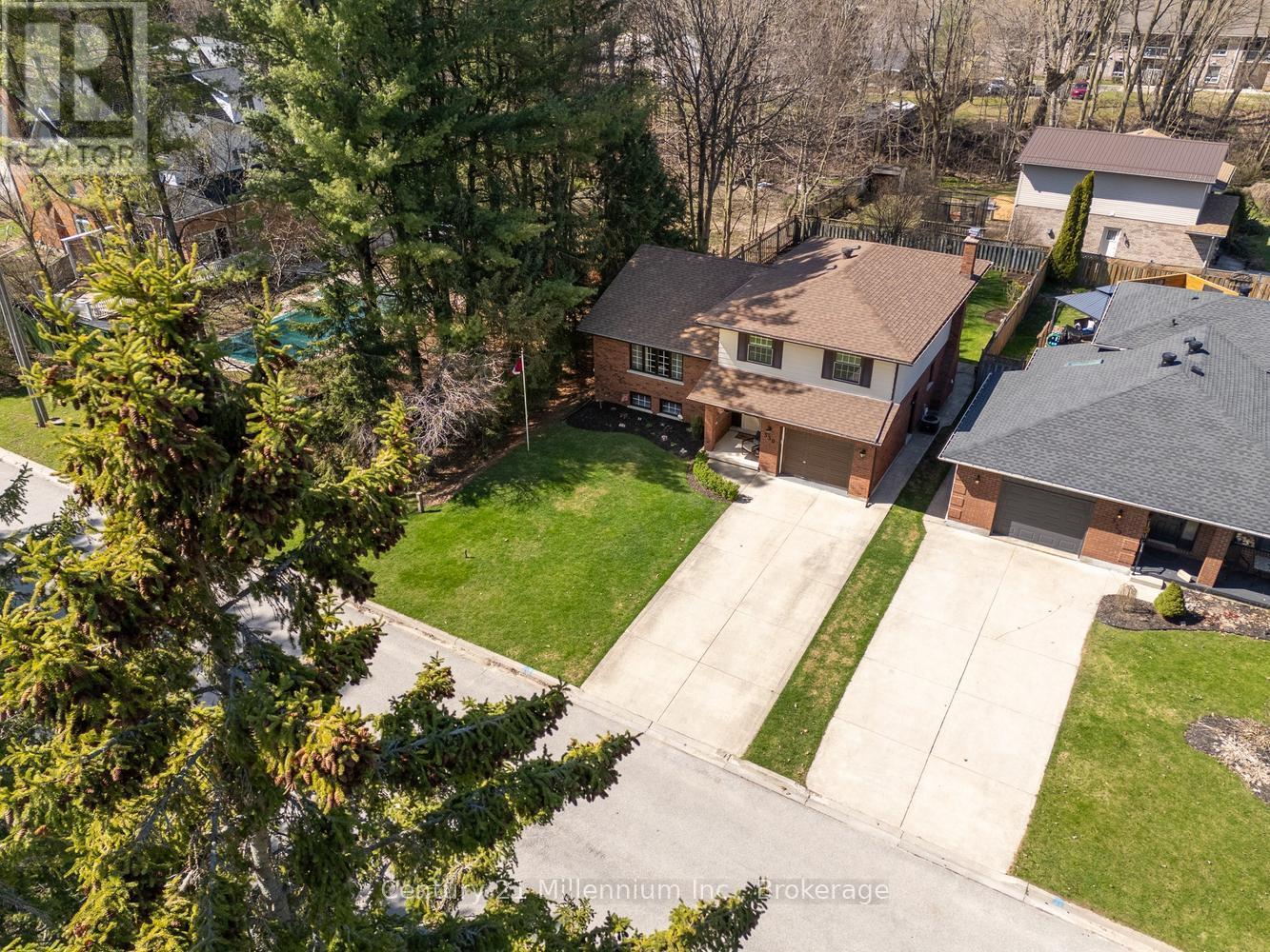 330 1st Street W, Owen Sound, Ontario  N4K 6R4 - Photo 2 - X13063728