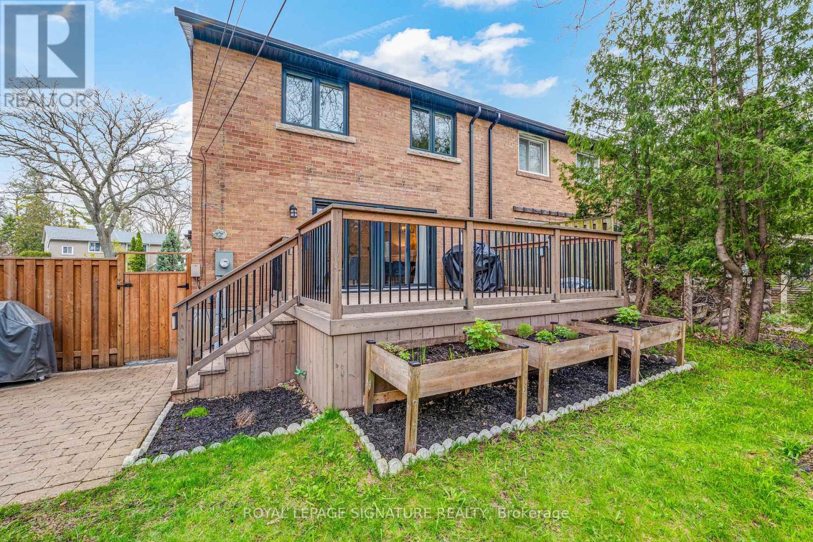 16 Veery Place, Toronto, Ontario  M3C 2E1 - Photo 26 - C13063746