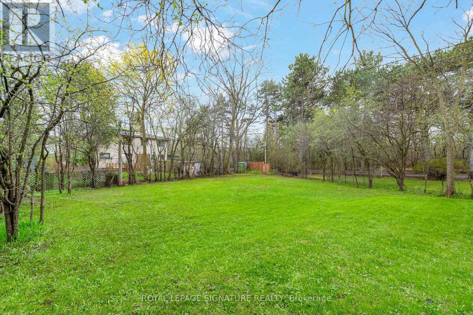 16 Veery Place, Toronto, Ontario  M3C 2E1 - Photo 30 - C13063746