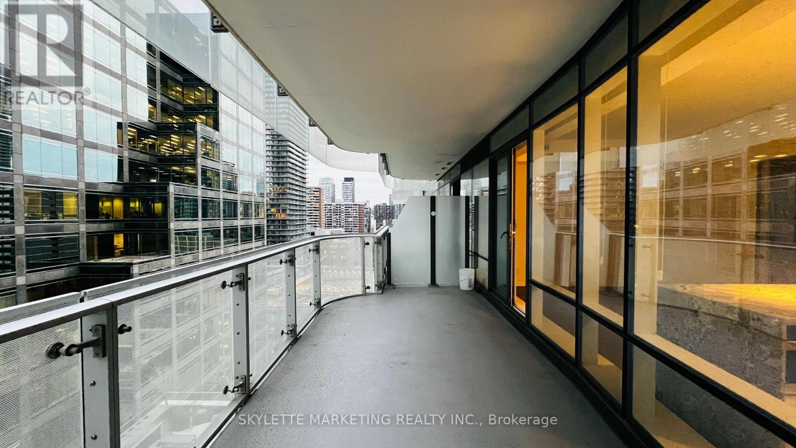 1002 - 1 Bloor Street E, Toronto, Ontario  M4W 0A8 - Photo 20 - C13063826