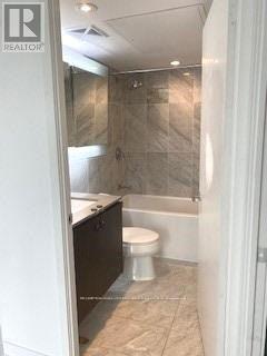 1706 - 70 Queens Wharf Road, Toronto, Ontario  M5V 0J2 - Photo 6 - C13063856