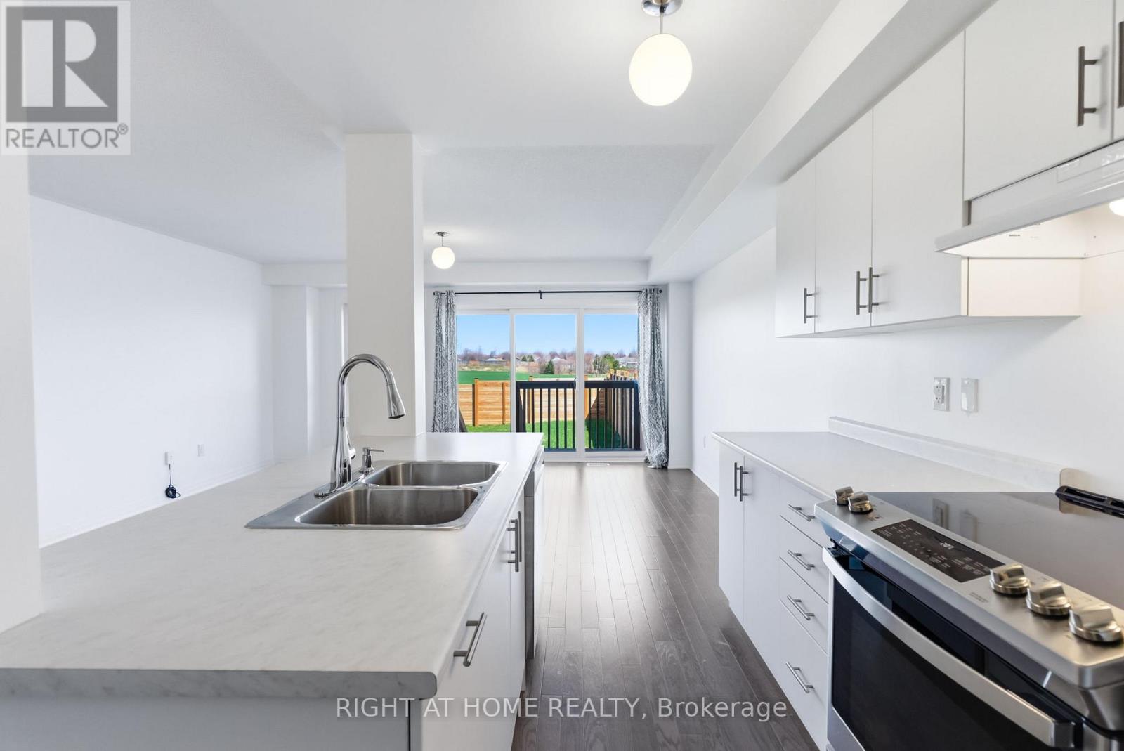 152 Sailors Landing, Clarington, Ontario  L1C 7G4 - Photo 13 - E13063672