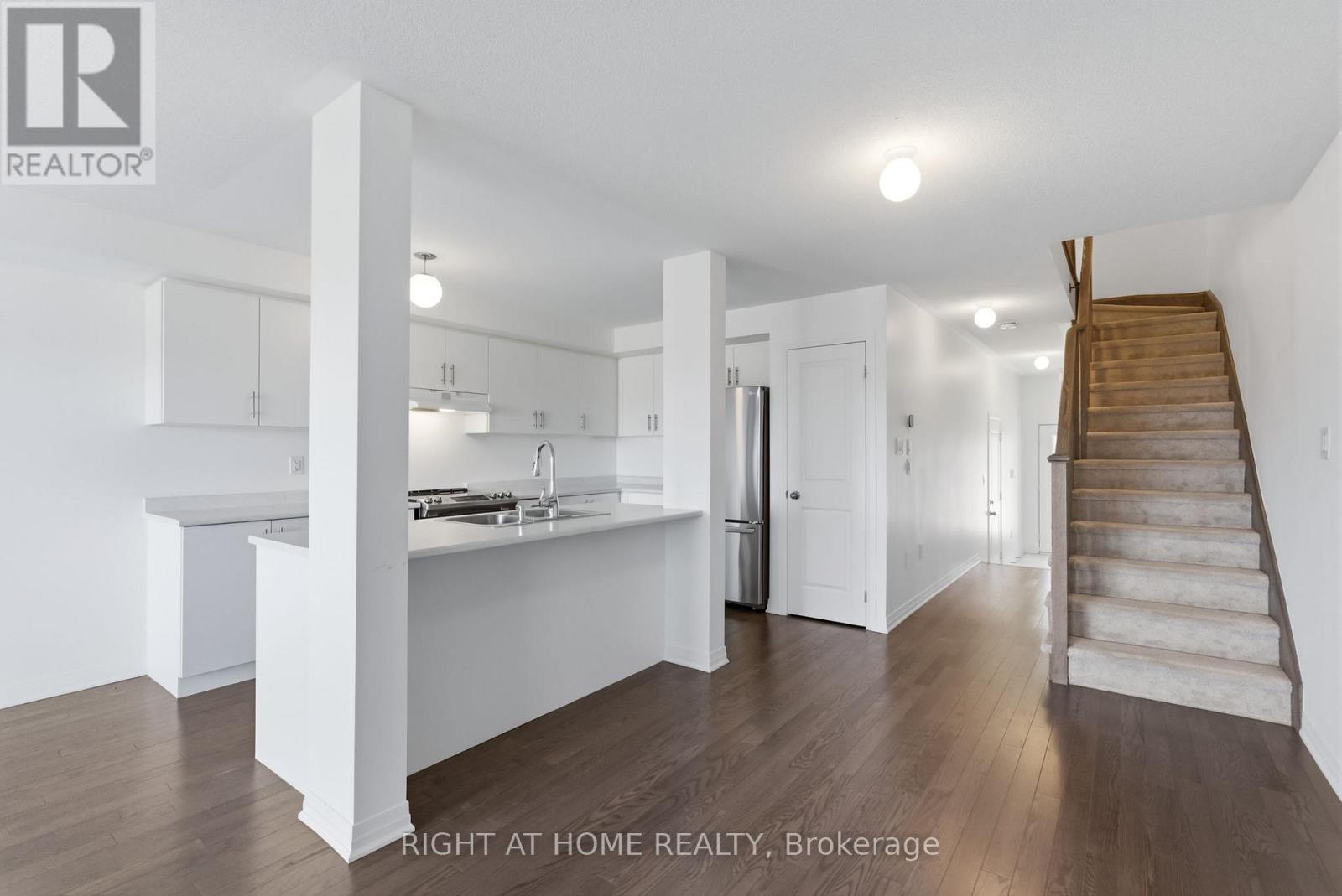 152 Sailors Landing, Clarington, Ontario  L1C 7G4 - Photo 8 - E13063672