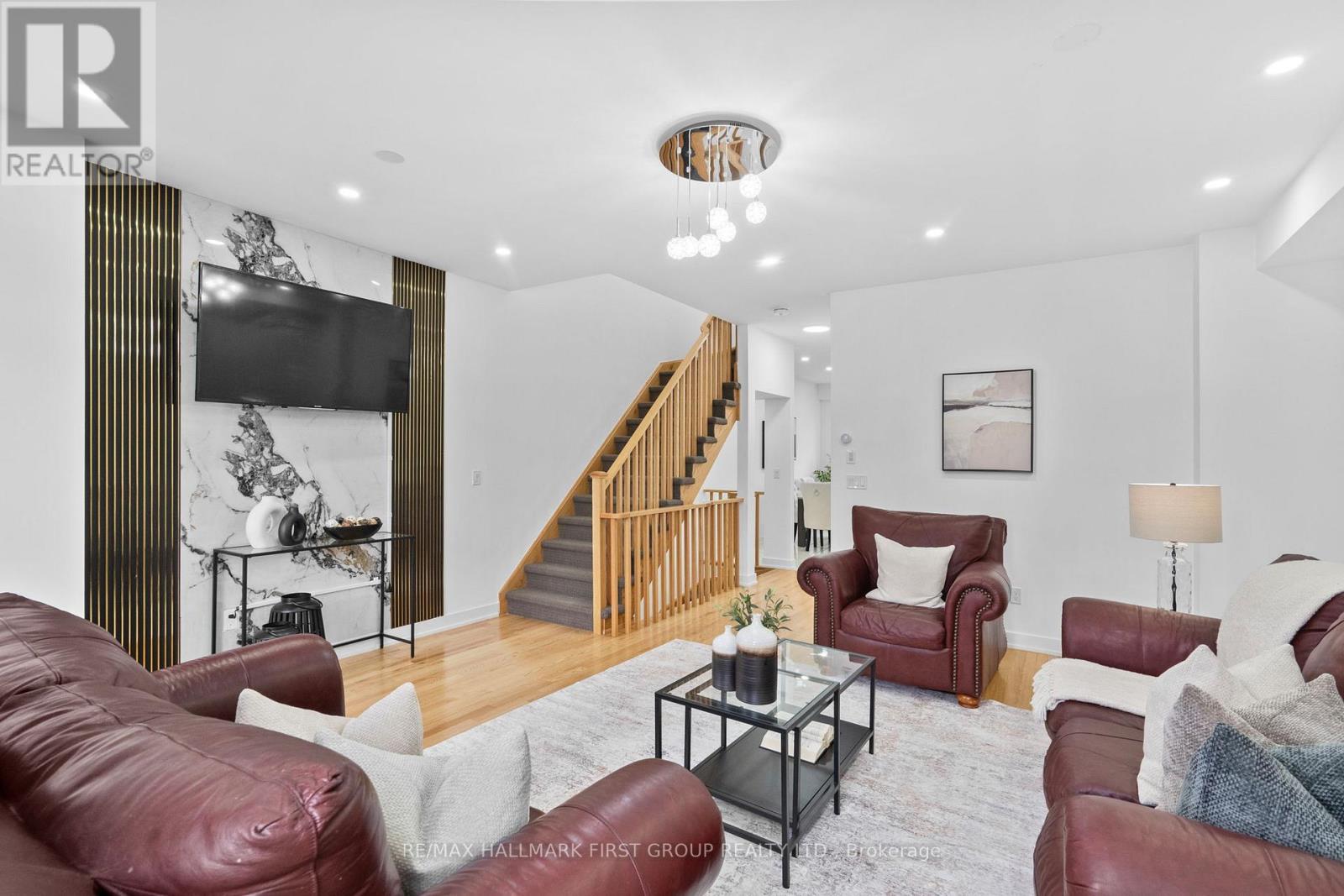 990 Kicking Horse Path, Oshawa, Ontario  L1J 0B4 - Photo 13 - E13063858