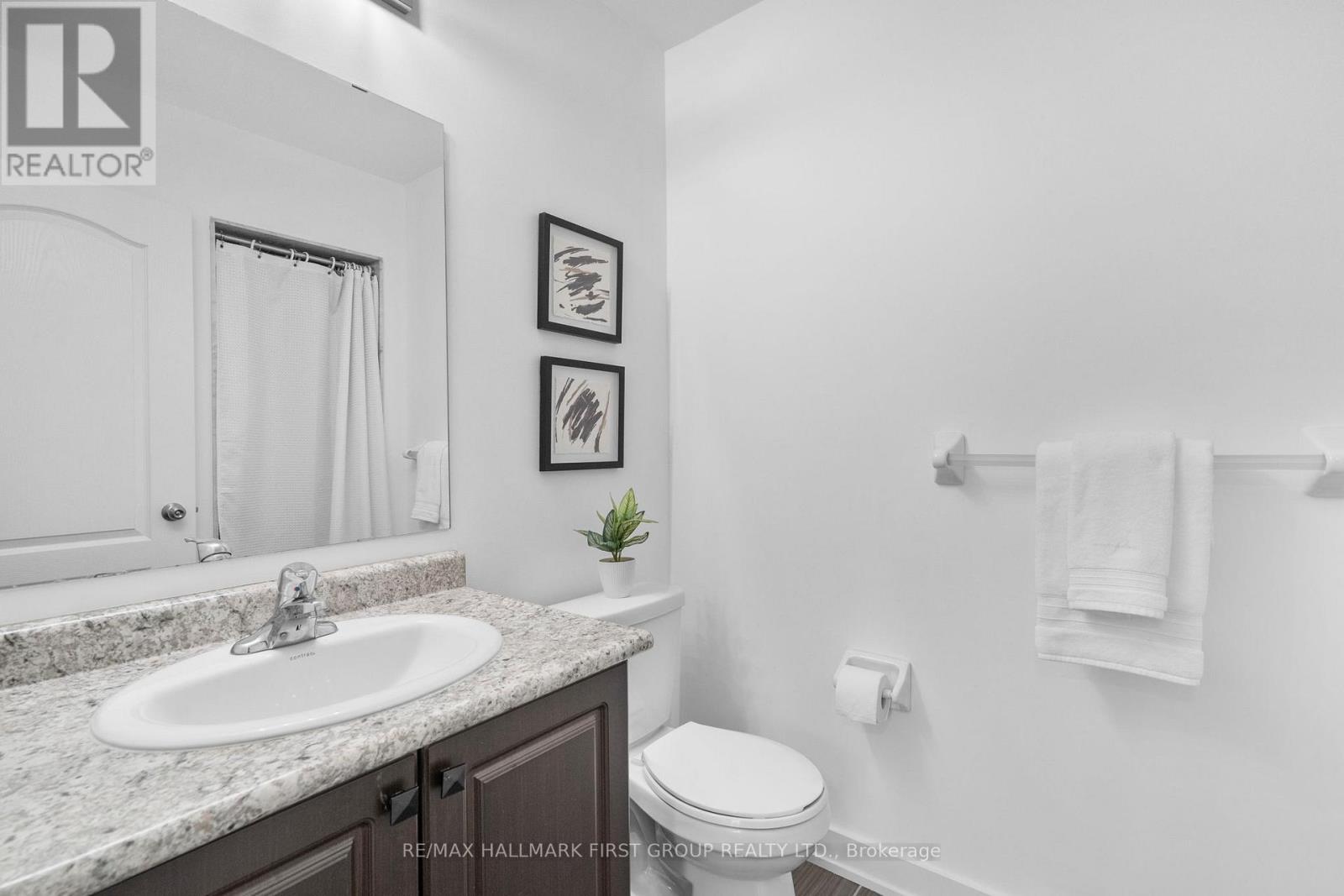 990 Kicking Horse Path, Oshawa, Ontario  L1J 0B4 - Photo 9 - E13063858