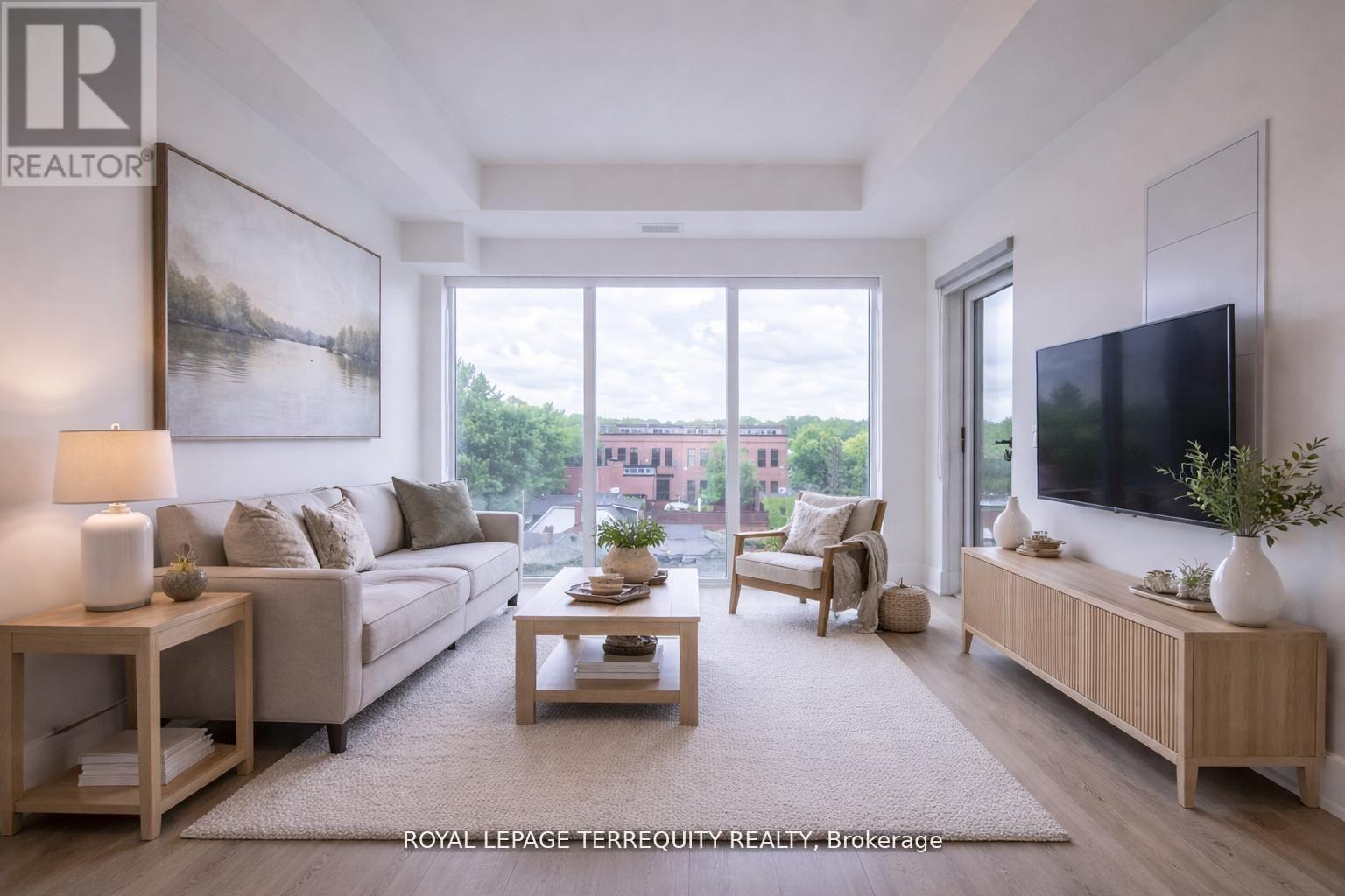 505 - 495 LOGAN AVENUE, Toronto, Ontario