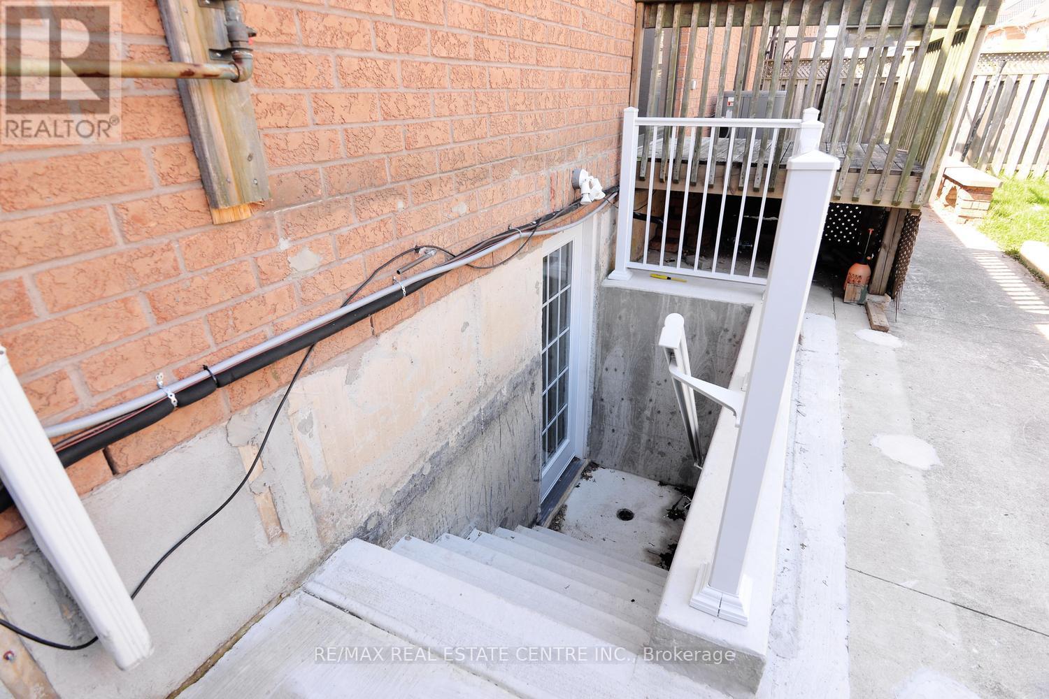 Bsmt - 10 Sheldon Drive, Ajax, Ontario  L1T 4K7 - Photo 30 - E12962190